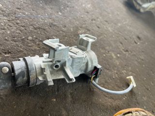 bontott SEAT ALTEA Gyújtáskapcsoló Házzal