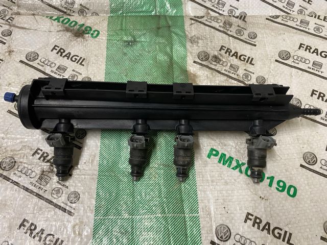 bontott SEAT ALTEA Porlasztó Sor / Híd