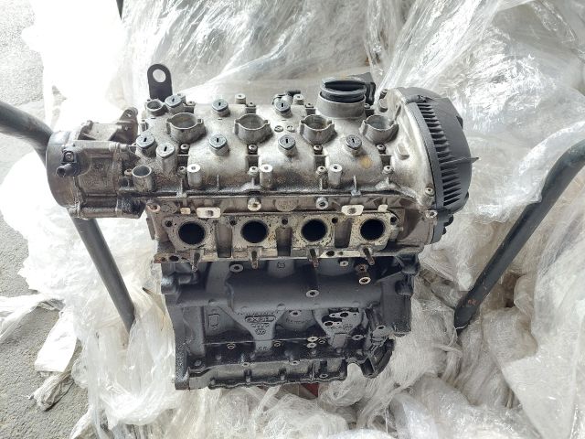 bontott SEAT ALTEA Motor (Fűzött blokk hengerfejjel)