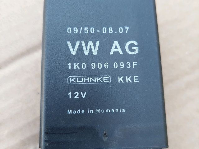 bontott SEAT ALTEA Üzemanyag Szivattyú Relé