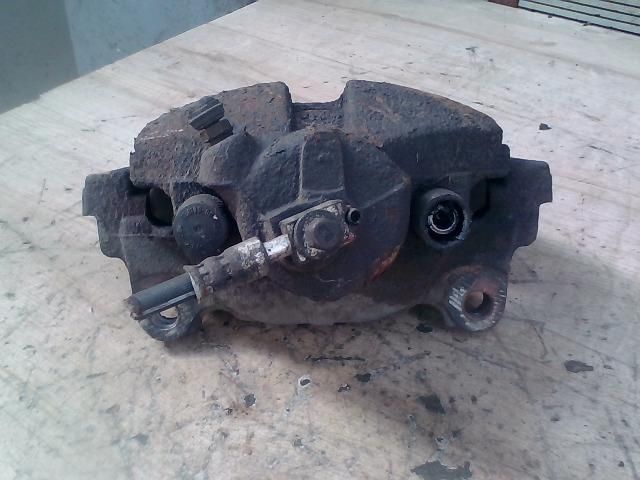 bontott SEAT ALTEA Bal első Féknyereg Munkahengerrel