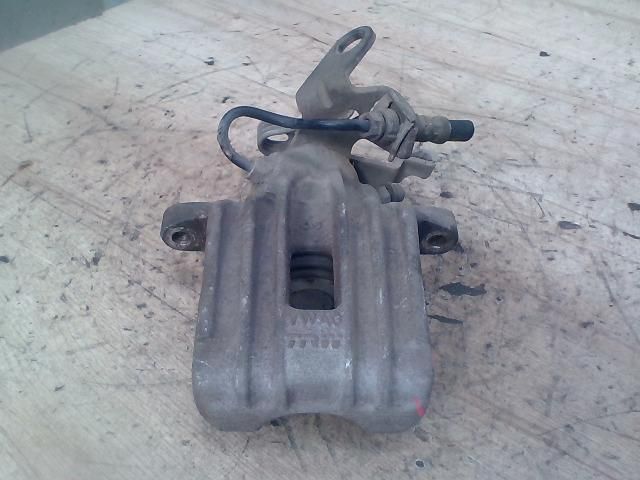 bontott SEAT ALTEA Bal hátsó Féknyereg Munkahengerrel