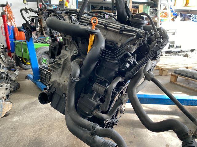 bontott SEAT ALTEA Motor (Fűzött blokk hengerfejjel)