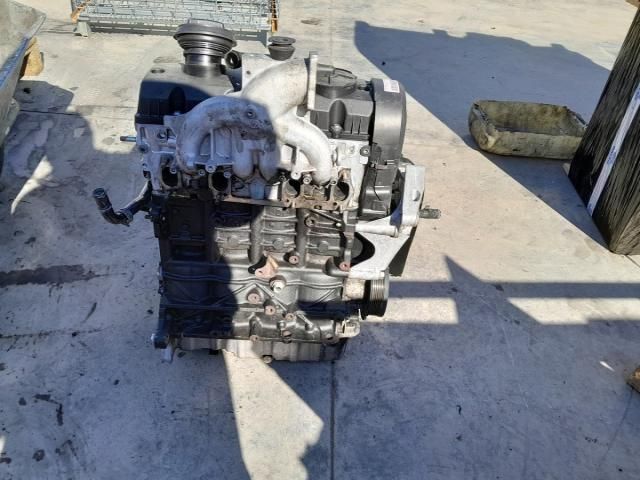 bontott SEAT ALTEA Motor (Fűzött blokk hengerfejjel)