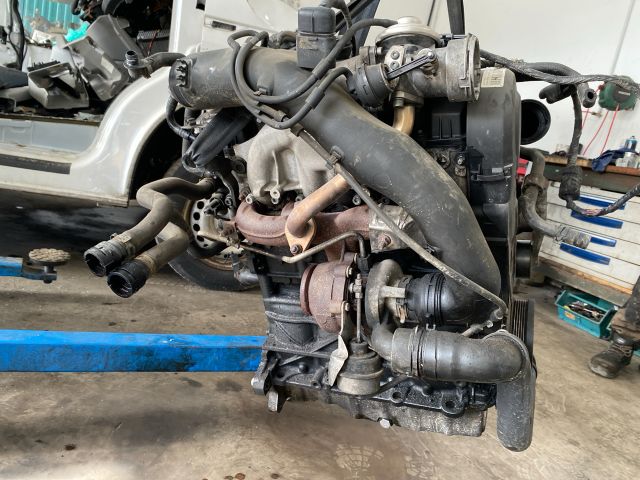 bontott SEAT ALTEA Motor (Fűzött blokk hengerfejjel)