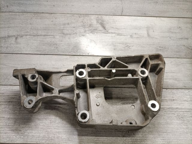 bontott SEAT ALTEA Generátor Tartó Bak