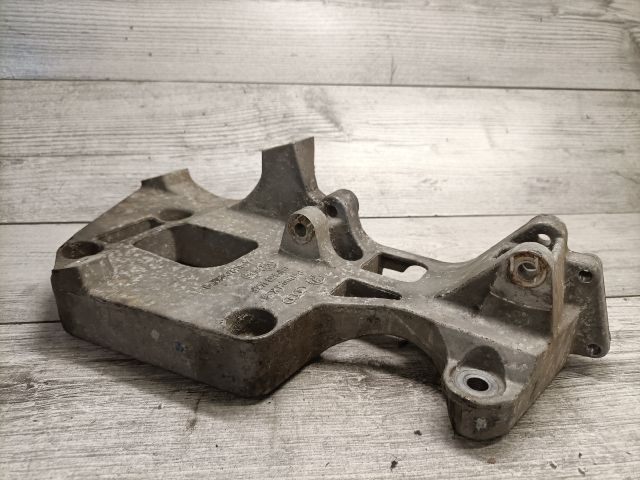 bontott SEAT ALTEA Generátor Tartó Bak