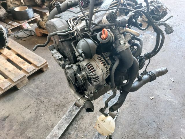 bontott SEAT ALTEA Komplett Motor (Segédberendezésekkel)