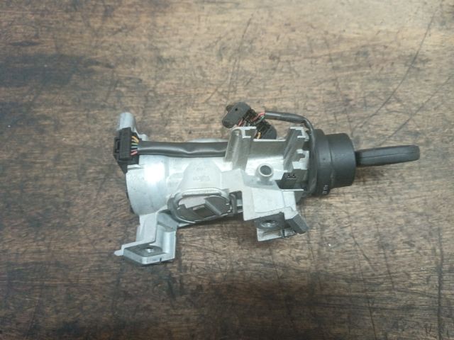 bontott SEAT ALTEA Gyújtáskapcsoló Házzal