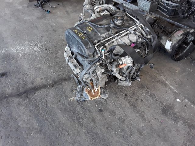 bontott SEAT ALTEA Motor (Fűzött blokk hengerfejjel)
