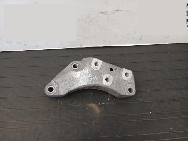 bontott SEAT ALTEA Váltó Tartó Bak (Pozíciófüggetlen)