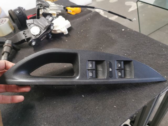 bontott SEAT ALTEA Ablakemelő Kapcsoló Négyes / Kettes