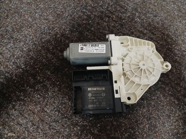 bontott SEAT ALTEA Bal első Ablakemelő Motor