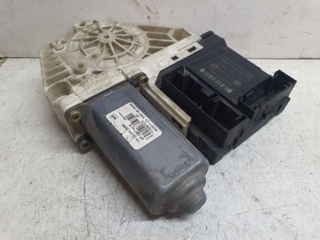 bontott SEAT ALTEA Bal első Ablakemelő Motor