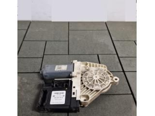 bontott SEAT ALTEA Bal első Ablakemelő Motor