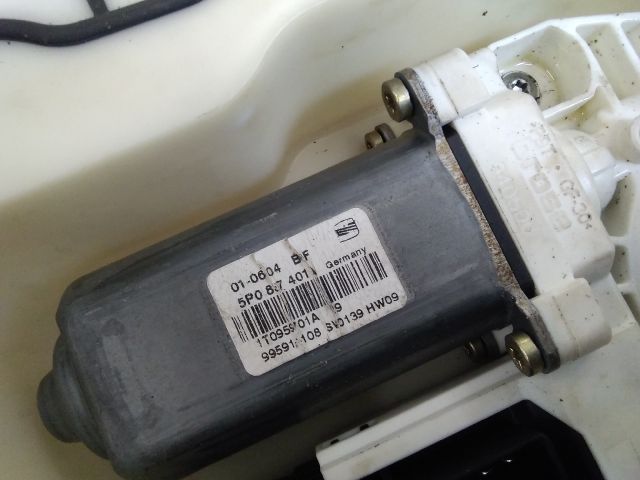 bontott SEAT ALTEA Bal első Ablakemelő Motor