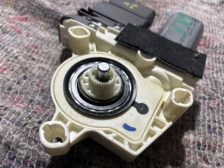 bontott SEAT ALTEA Bal első Ablakemelő Motor