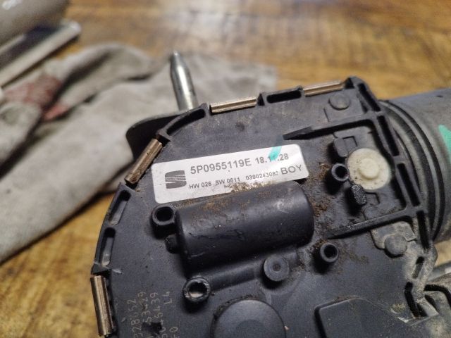 bontott SEAT ALTEA Bal első Ablaktörlő Motor