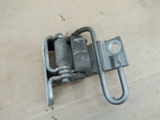 bontott SEAT ALTEA Bal első Alsó Zsanér