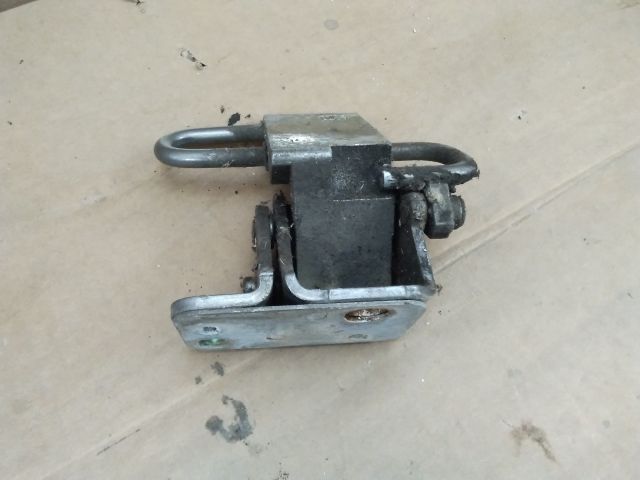 bontott SEAT ALTEA Bal első Alsó Zsanér