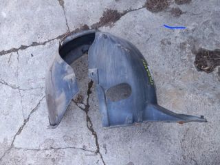 bontott SEAT ALTEA Bal első Dobbetét (Kerékjárati, Műanyag)