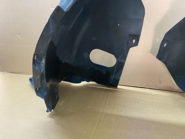 bontott SEAT ALTEA Bal első Dobbetét (Kerékjárati, Műanyag)