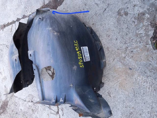 bontott SEAT ALTEA Bal első Dobbetét (Kerékjárati, Műanyag)