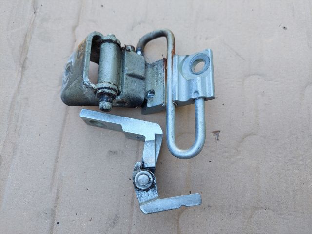 bontott SEAT ALTEA Bal első Zsanér