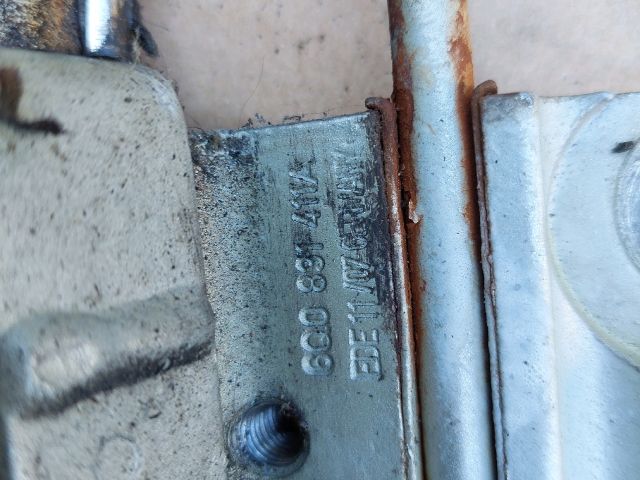 bontott SEAT ALTEA Bal első Zsanér