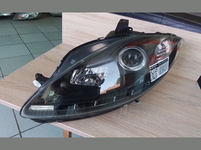 bontott SEAT ALTEA Bal Fényszóró