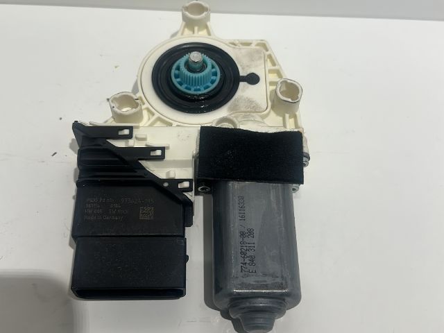 bontott SEAT ALTEA Bal hátsó Ablakemelő Motor