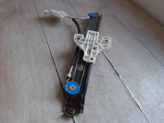 bontott SEAT ALTEA Bal hátsó Ablakemelő Szerkezet (Mechanikus)