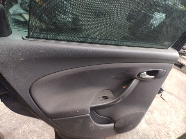 bontott SEAT ALTEA Bal hátsó Ajtó (Részeivel)