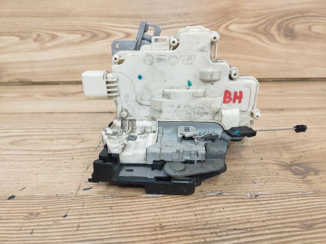 bontott SEAT ALTEA Bal hátsó Ajtózár