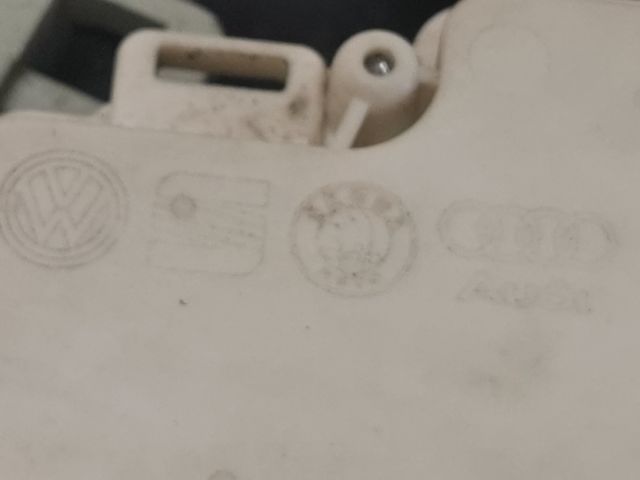 bontott SEAT ALTEA Bal hátsó Ajtózár