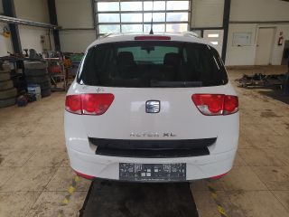 bontott SEAT ALTEA Bal hátsó Dobbetét (Kerékjárati, Műanyag)