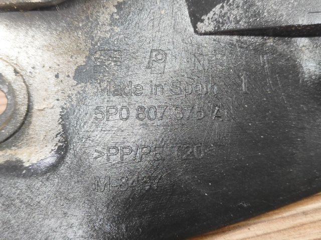 bontott SEAT ALTEA Bal hátsó Lökhárító Tartó (Műanyag)