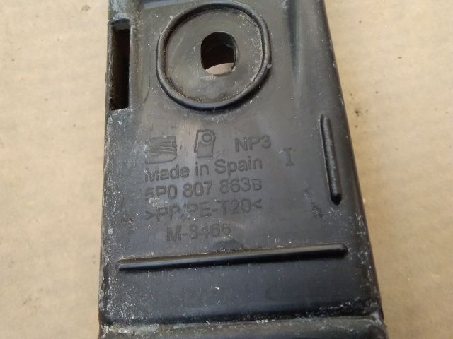 bontott SEAT ALTEA Bal hátsó Lökhárító Tartó (Műanyag)