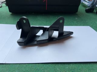 bontott SEAT ALTEA Bal hátsó Lökhárító Tartó (Műanyag)