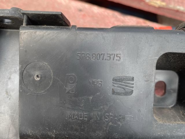 bontott SEAT ALTEA Bal hátsó Lökhárító Tartó (Műanyag)