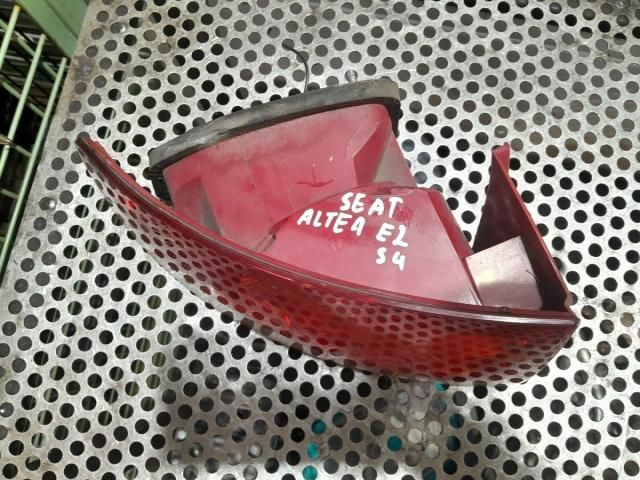 bontott SEAT ALTEA Bal Külső Hátsó Lámpa