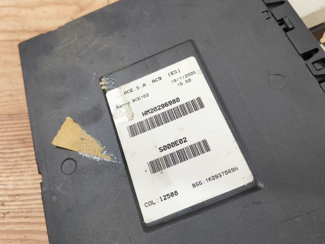 bontott SEAT ALTEA Biztosítéktábla Utastér