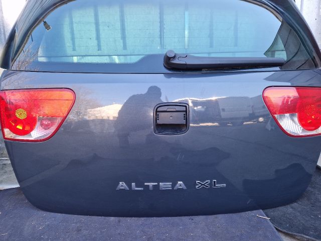 bontott SEAT ALTEA Csomagtérajtó (Részeivel)