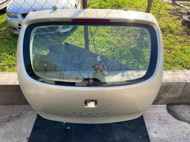 bontott SEAT ALTEA Csomagtérajtó (Részeivel)