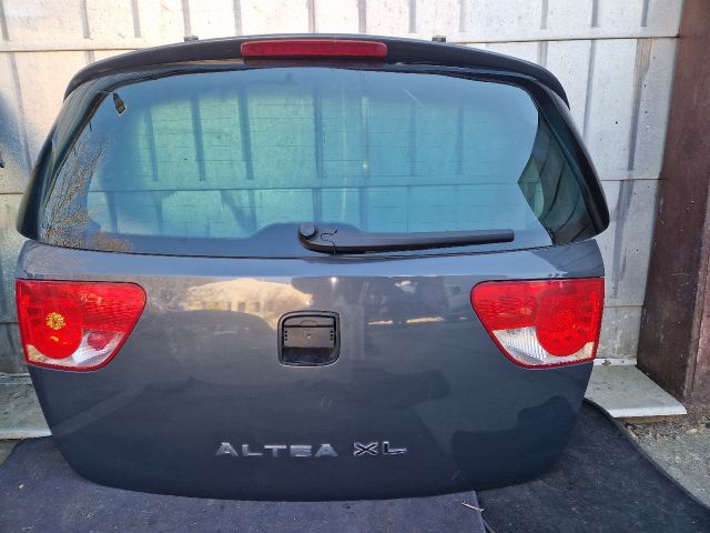 bontott SEAT ALTEA Csomagtérajtó (Részeivel)