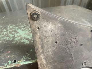 bontott SEAT ALTEA Első Lökhárító Jobb Díszrács