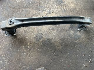 bontott SEAT ALTEA Első Lökhárító Merevítő (Fém)