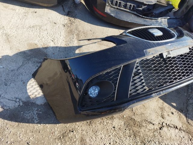 bontott SEAT ALTEA Első Lökhárító (Részeivel)