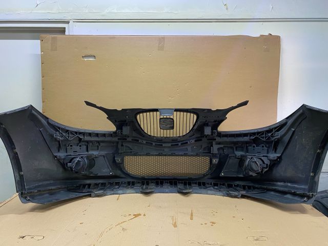 bontott SEAT ALTEA Első Lökhárító (Részeivel)