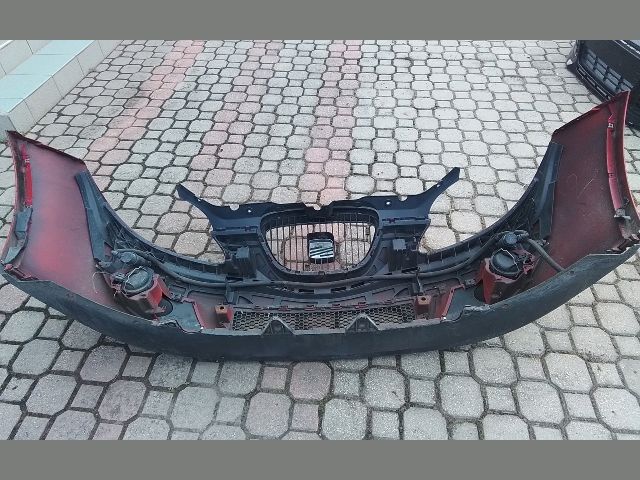 bontott SEAT ALTEA Első Lökhárító (Részeivel)